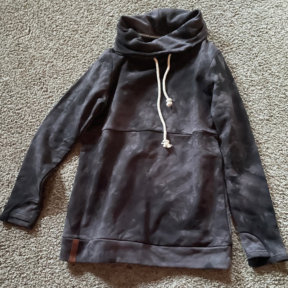 Black & gray women’s size larger ampersand sweatshirt